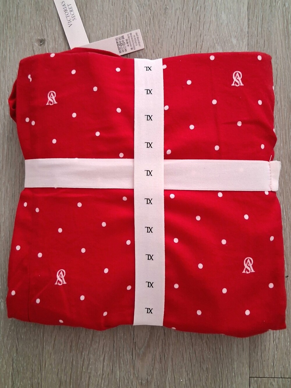 Victoria's Secret Red Flannel Long Tee-jama Set - Picture 2 of 3